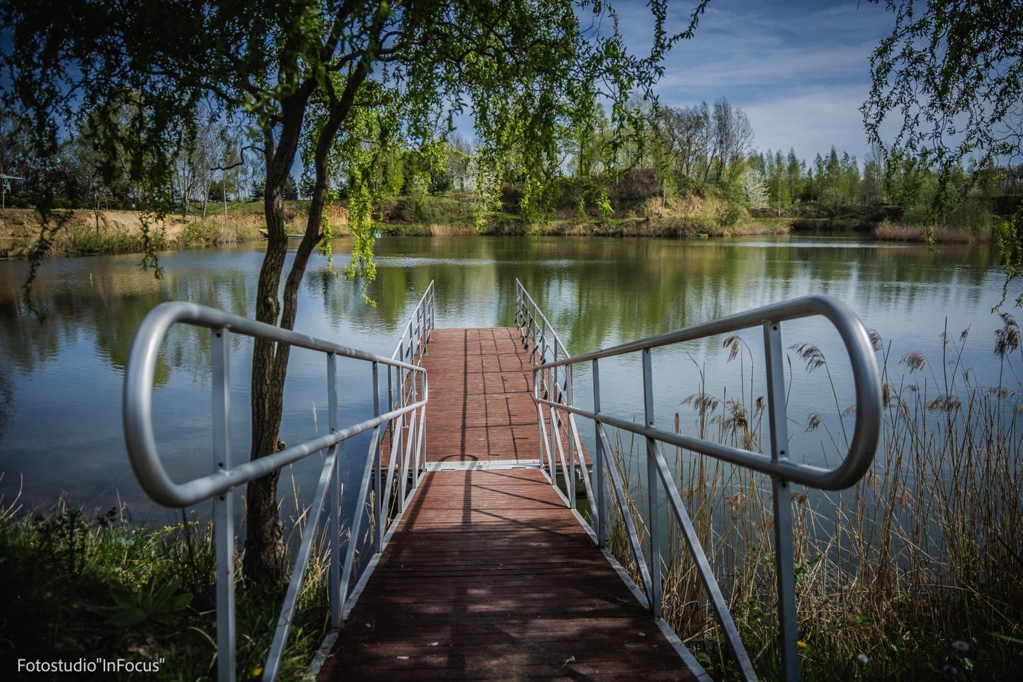 Forteca, Pokoje Goscinne Nad Stawem Dzierżoniów エクステリア 写真